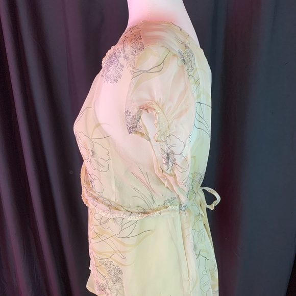 Separates pale green floral sheer shirt with tank size XL - Picture 2 of 6